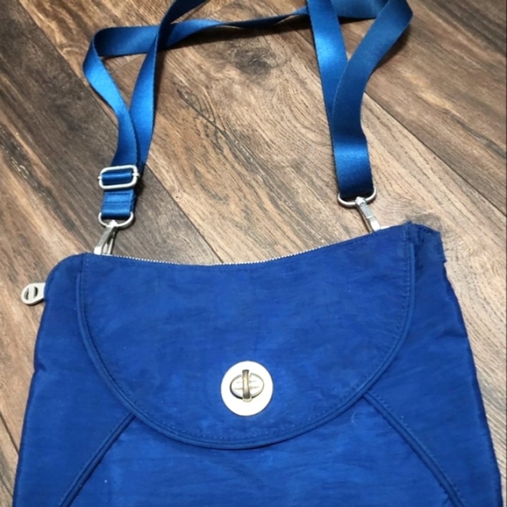 Baggallini Rio Crossbody Bag